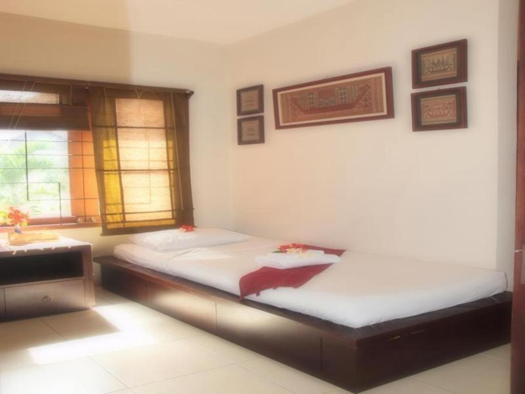 Hotel Al-Isha Dharamshala à Kuta Lombok Extérieur photo