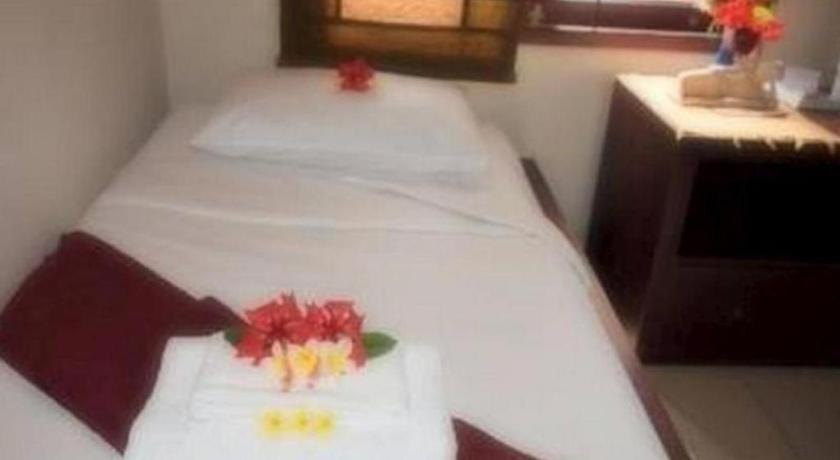 Hotel Al-Isha Dharamshala à Kuta Lombok Extérieur photo