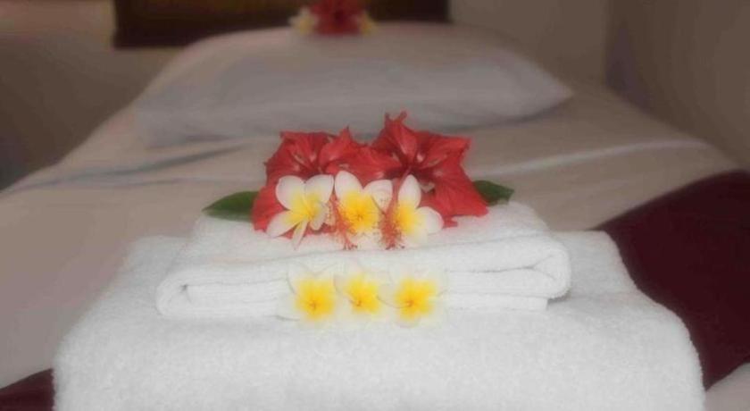 Hotel Al-Isha Dharamshala à Kuta Lombok Extérieur photo