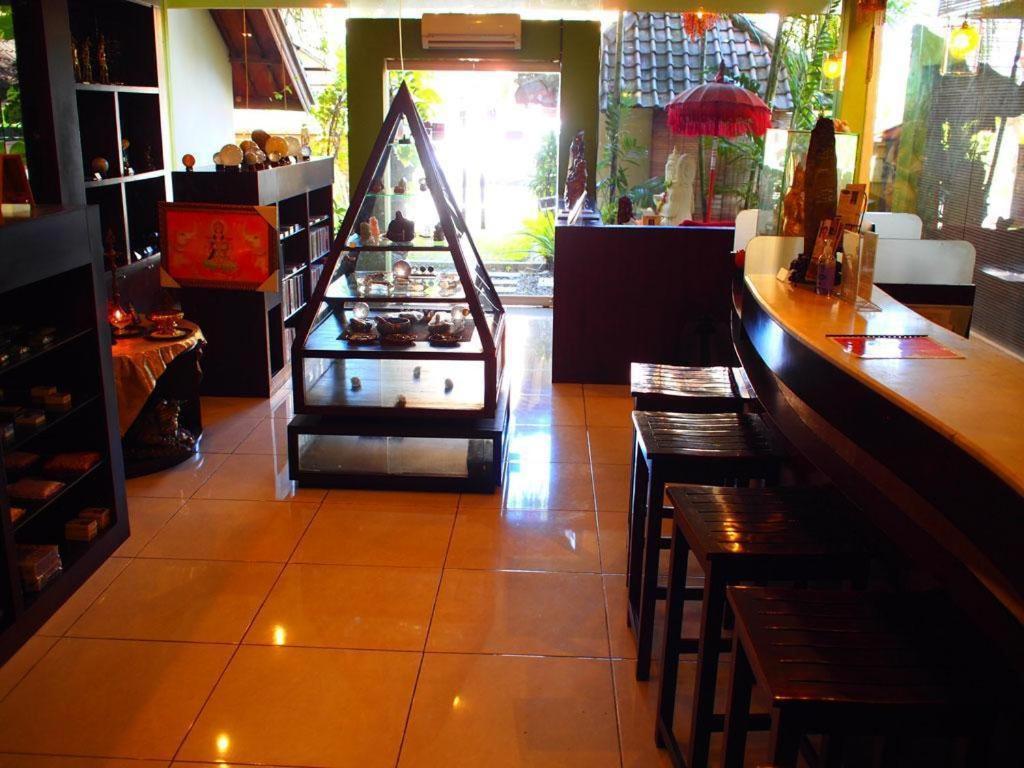 Hotel Al-Isha Dharamshala à Kuta Lombok Extérieur photo